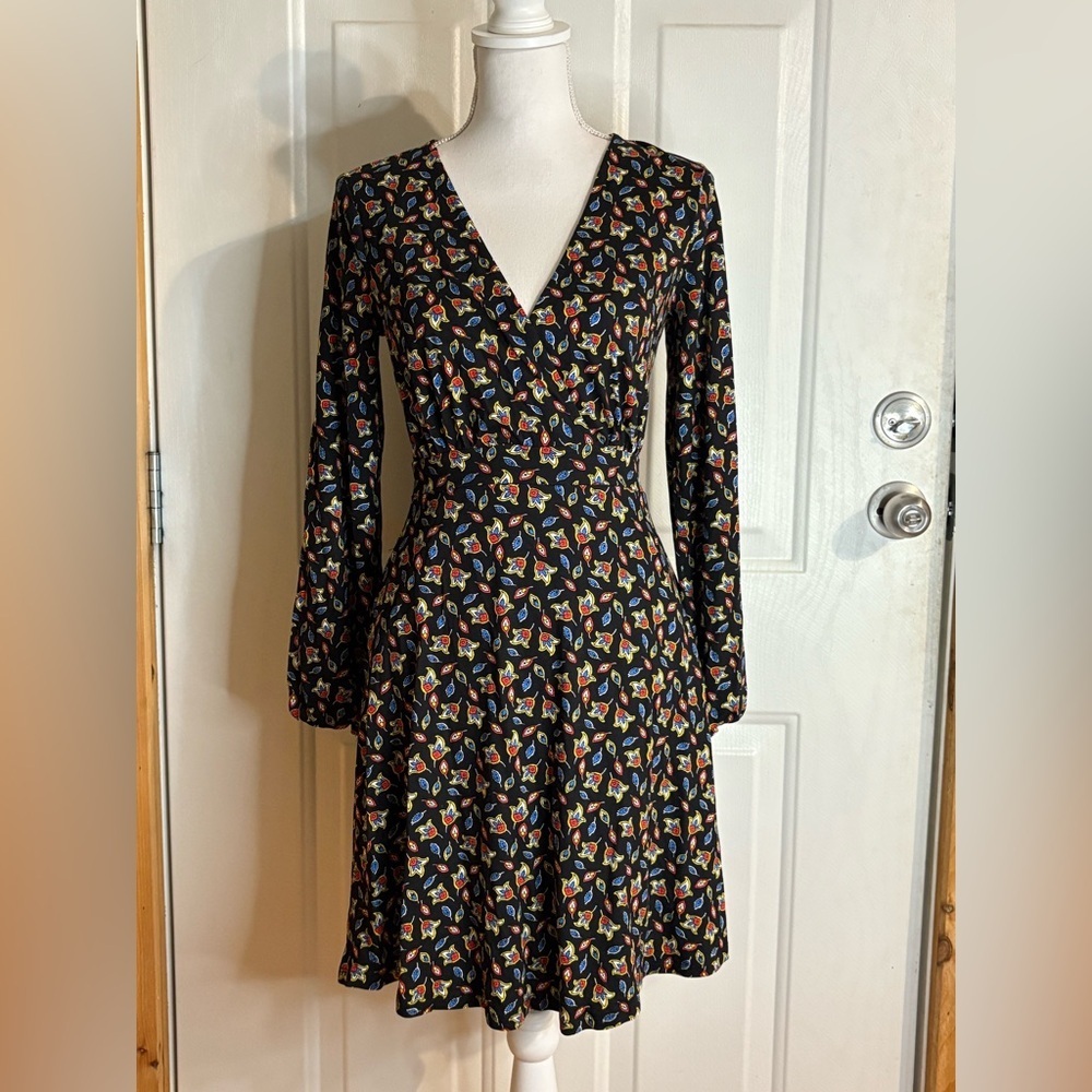 Boden Womens Sheath Knee Length Dress Size 2P Black Floral Red Crew Neck